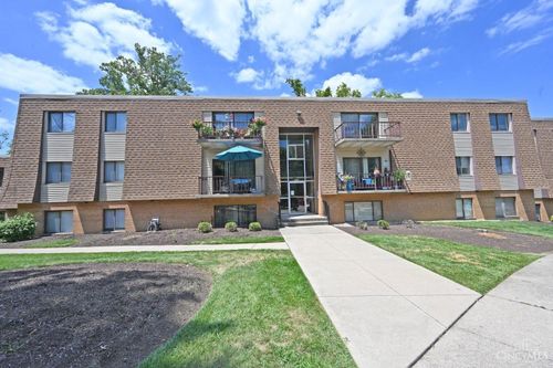 6584 Hearne Rd, Cincinnati, OH, 45248-1197 | Card Image