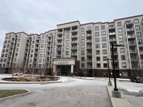 507-2490 Old Bronte Rd, Oakville, ON, L6M0Y5 | Card Image