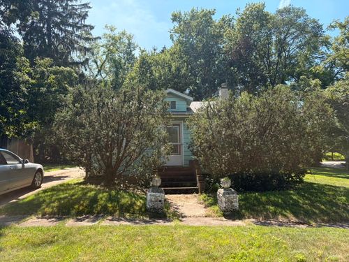 20 S Bronson St, New Buffalo, MI, 49117-1102 | Card Image