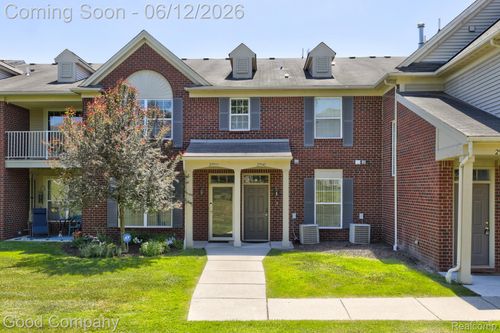 29941 Fox Run Cir, Warren, MI, 48092-6311 | Card Image