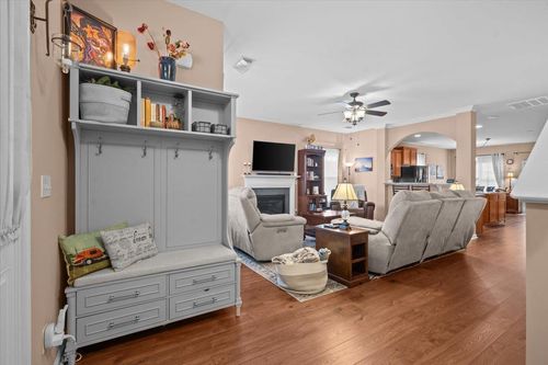 212 Slate Dr, Boiling Springs, SC, 29316-7439 | Card Image
