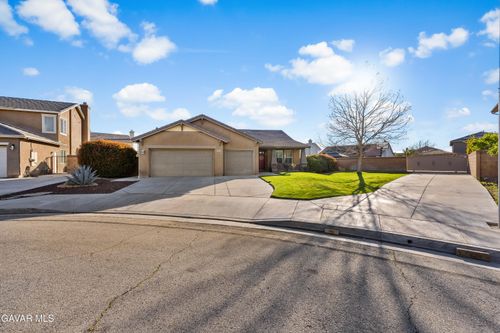 3724 Neola Way, Lancaster, CA, 93536-1441 | Card Image