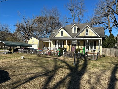 204 Maple St, Dardanelle, AR, 72834-3238 | Card Image