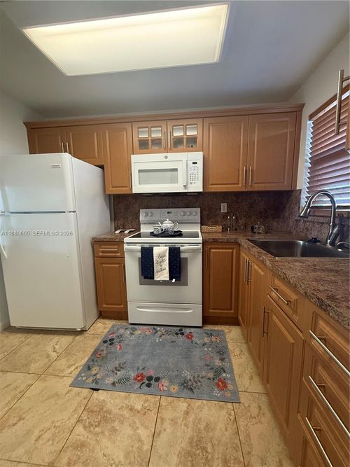apt-309-8345 Sunrise Lakes Blvd, Sunrise, FL, 33322-1577 | Card Image