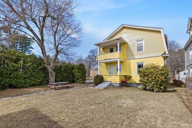 73 Allen St, Home with 2 bedrooms, 1 bathrooms and null parking in Windsor CT | Image 21