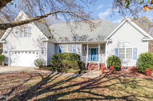 115 Melrose Pl, Pikeville, NC, 27863-8100 | Card Image