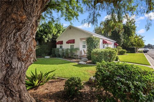 324 S Minnesota Ave, Glendora, CA, 91741-6223 | Card Image