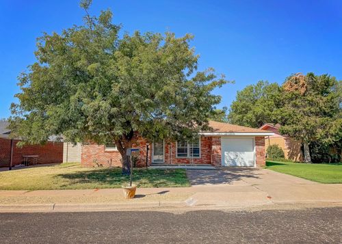 303 Gary Ln, Denver City, TX, 79323-3321 | Card Image