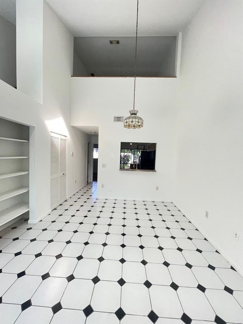 1627 N 15th Ter, Hollywood, FL, 33020-3268 | Card Image