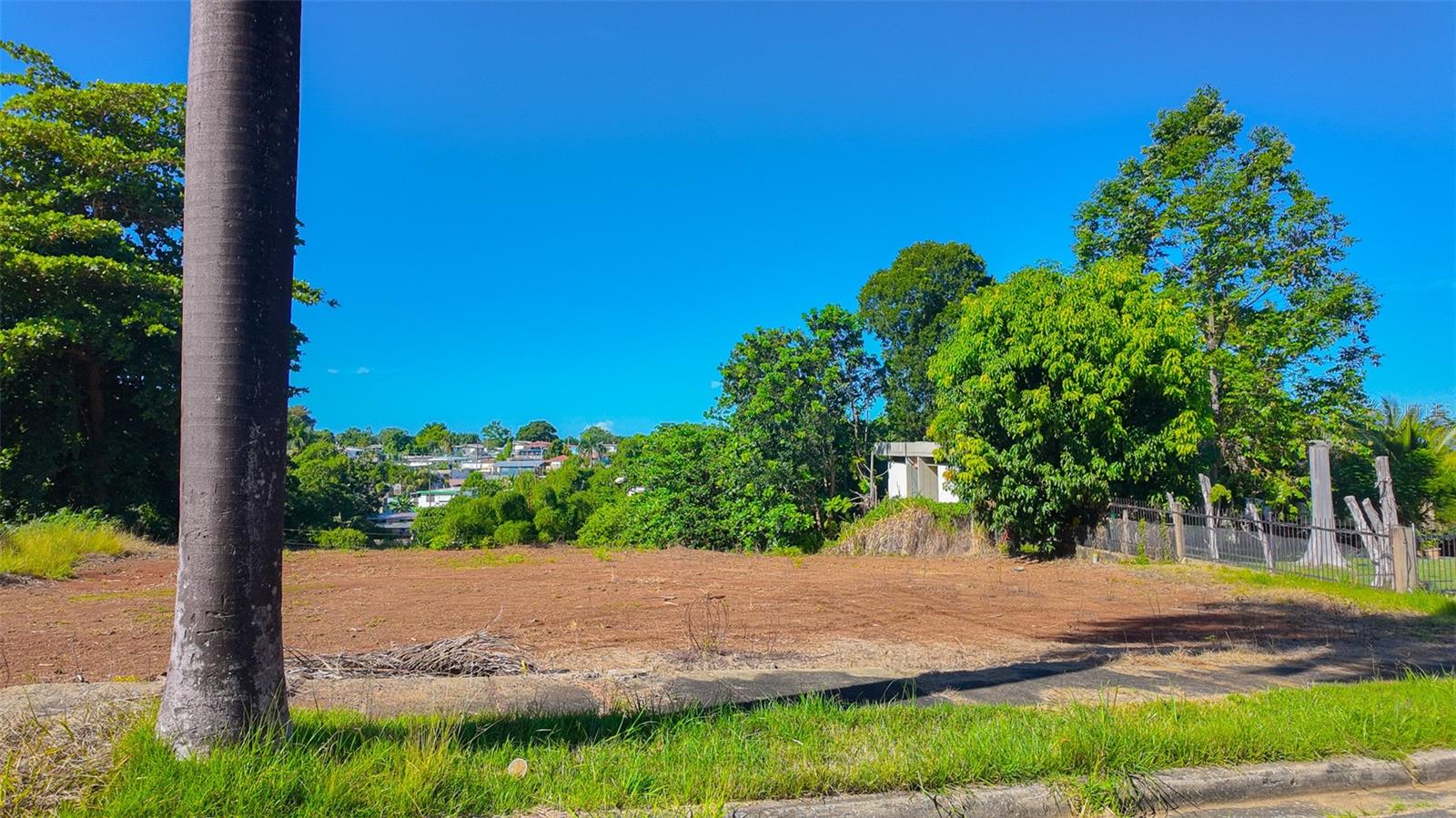 Land en venta en MAYAGUEZ, URB EUGENIO MARIA DE HOSTOS CALLE CARLOS E CHARDON