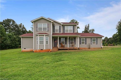1209 Myers Rd, Yadkinville, NC, 27055-7134 | Card Image