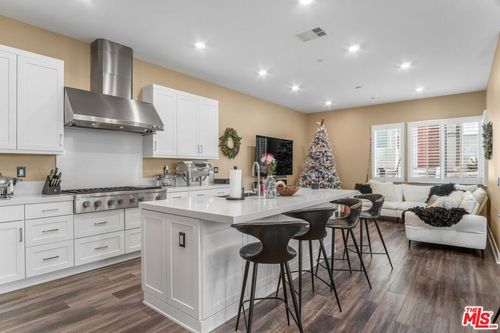 27238 Bush Mallow Ct, Valencia, CA, 91381-2116 | Card Image