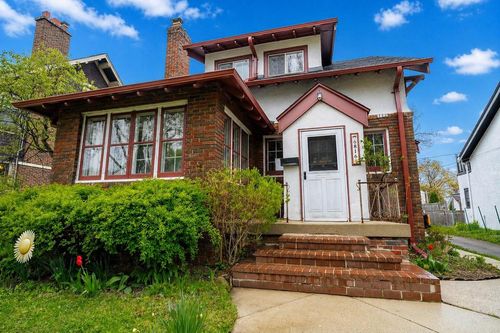 6816 Cedar Street, Wauwatosa, WI, 53213 | Card Image
