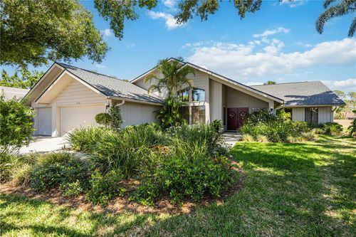 8142 Misty Oaks Blvd, SARASOTA, FL, 34243-3110 | Card Image