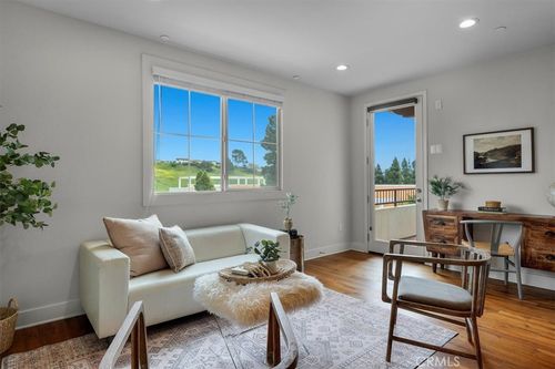 302-627 Deep Valley Dr, Rolling Hills Estates, CA, 90274-3611 | Card Image