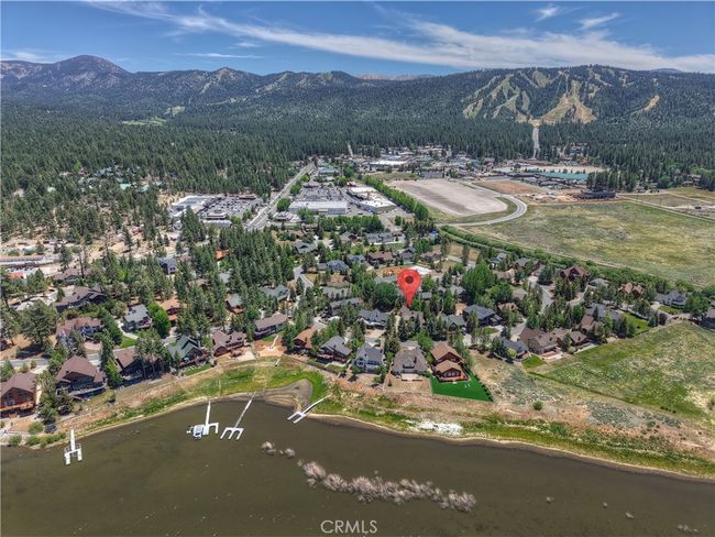 375 Meadow Cir N, House other with 4 bedrooms, 3 bathrooms and 2 parking in Big Bear Lake CA | Image 60