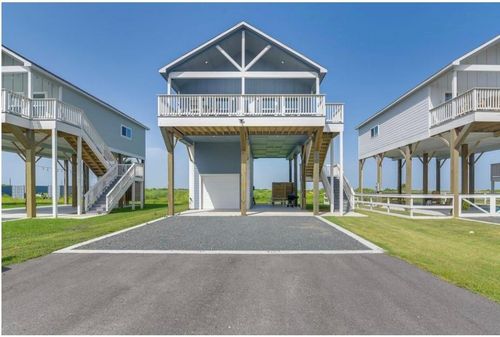1049 Sunset Cir W, Crystal Beach, TX, 77650 | Card Image