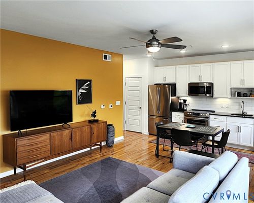 u301-901 Porter St, Richmond, VA, 23224-2207 | Card Image