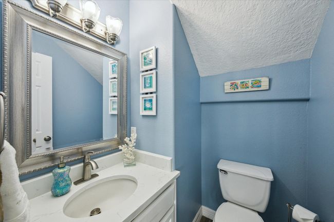 1815 Tiki Dr, House other with 3 bedrooms, 3 bathrooms and 3 parking in Tiki Island TX | Image 11