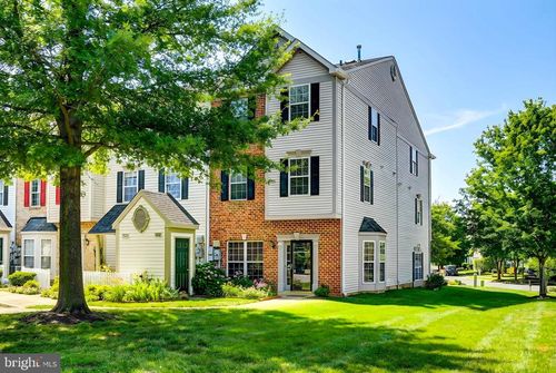 300 Roff Point Dr, ODENTON, MD, 21113-2200 | Card Image