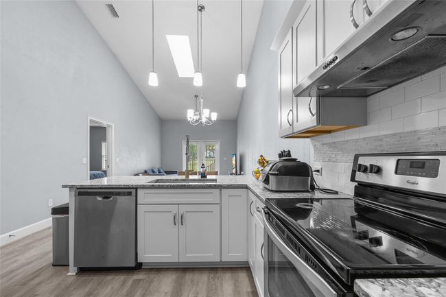 1088 Nw 126 Th Way, House other with 2 bedrooms, 2 bathrooms and null parking in NEWBERRY FL | Image 6