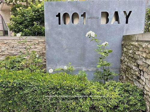 706-1001 Bay St, Toronto, ON, M5S3A6 | Card Image