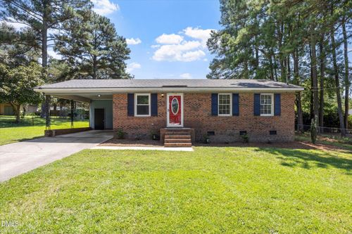 40 Lester St, Angier, NC, 27501-8583 | Card Image
