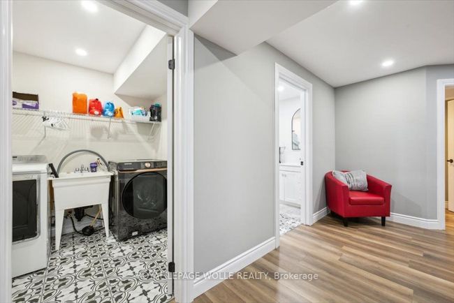 67 E Tree Dr, House other with 4 bedrooms, 3 bathrooms and 2 parking in Breslau ON | Image 32