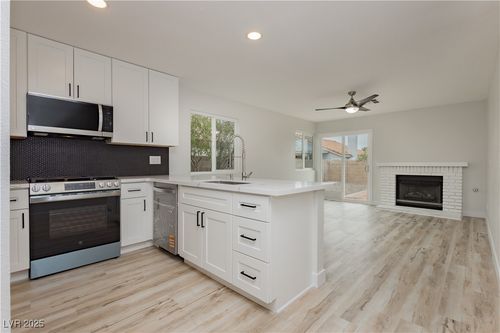 7777 Barbican Ct, Las Vegas, NV, 89147-5164 | Card Image