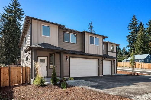 2a-12332 13th Pl Sw, Burien, WA, 98146-2892 | Card Image