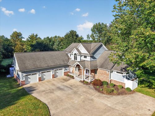 8115 Stonehedge Rd, Gregory, MI, 48137-9753 | Card Image
