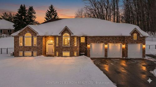 1348 Hawk Ridge Cres, Severn, ON, L3V0Y6 | Card Image