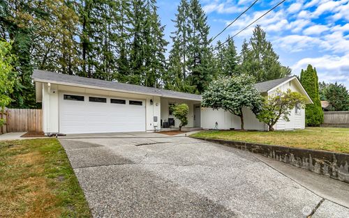 2919 95th Dr Se, Lake Stevens, WA, 98258-5625 | Card Image