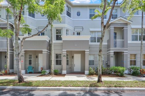 3904 Shoma Dr, Royal Palm Beach, FL, 33414-4375 | Card Image