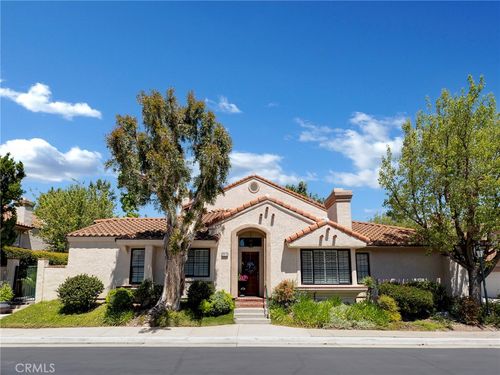 a-424 Country Club Dr, Simi Valley, CA, 93065-6652 | Card Image