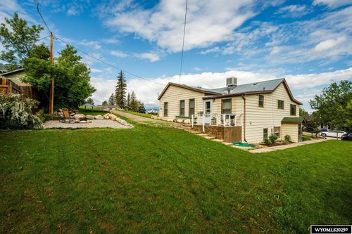 195 W Gatchell St, Buffalo, WY, 82834-2135 | Card Image