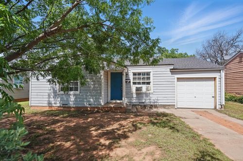 1526 Green St, Abilene, TX, 79603-3424 | Card Image