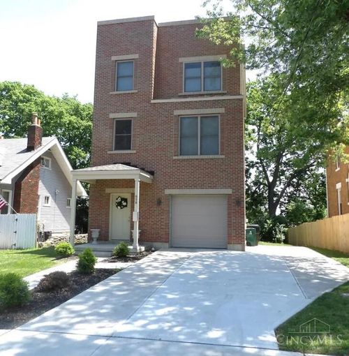 658 Hawthorne Ave, Cincinnati, OH, 45205 | Card Image
