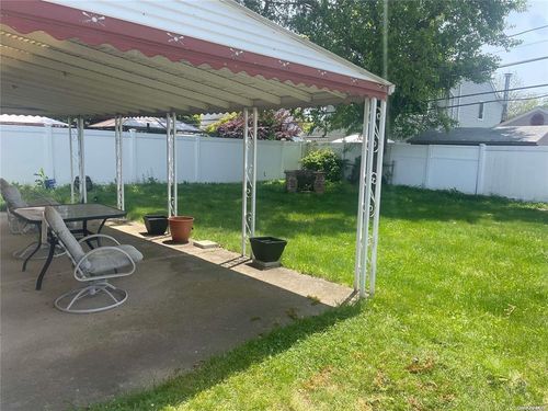 50 Cliff Ln, Levittown, NY, 11756-1011 | Card Image