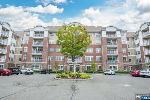 1116 Warrens Way, Wanaque, NJ, 07465-1661 | Card Image