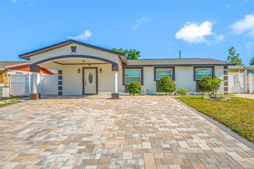 6017 W Fern St, TAMPA, FL, 33634-5136 | Card Image
