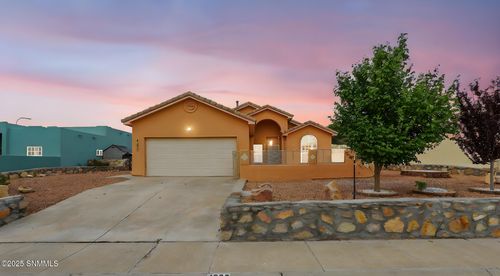 4282 Calle De Estrellas, Las Cruces, NM, 88012-7636 | Card Image
