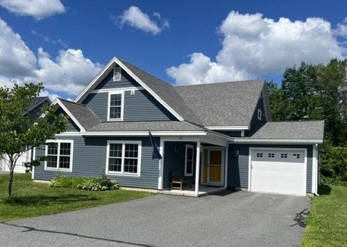 62 Pullman Ln, White River Junction, VT, 05001-8310 | Card Image