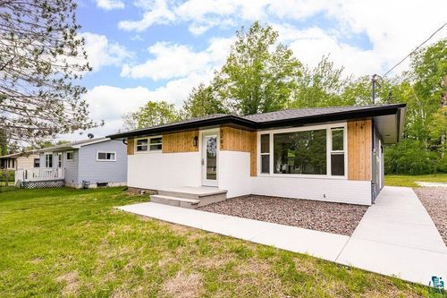 1703 N Basswood Ave, Duluth, MN, 55810 | Card Image