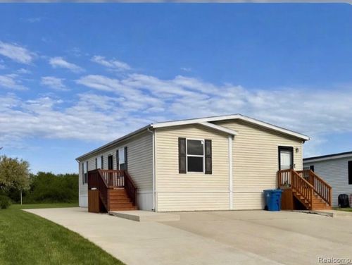 25843 Loudon Dr, Flat Rock, MI, 48134-1886 | Card Image