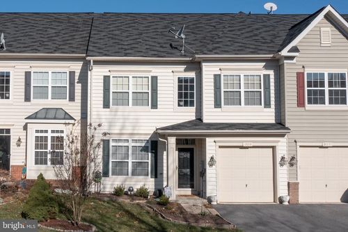 309 Quinton Oaks Cir, STEPHENS CITY, VA, 22655-3715 | Card Image