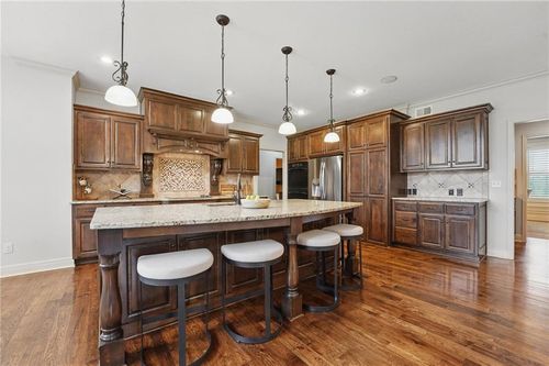 9332 W 158th St, Overland Park, KS, 66221-7588 | Card Image