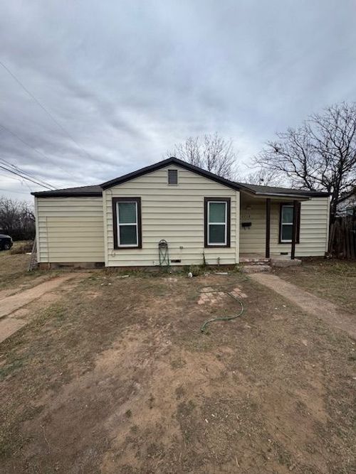 2718 S 11th St, Abilene, TX, 79605-4124 | Card Image