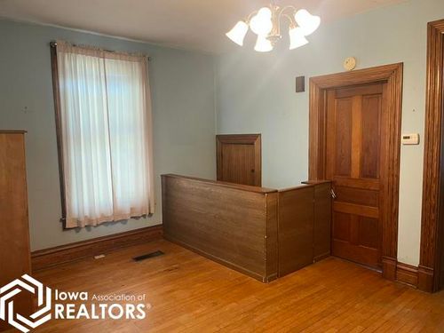 707 E Henry Street, Mount Pleasant, IA, 52641 | Card Image