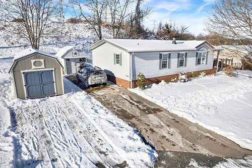 123 Laura Ln, Elizabeth, PA, 15037-3101 | Card Image